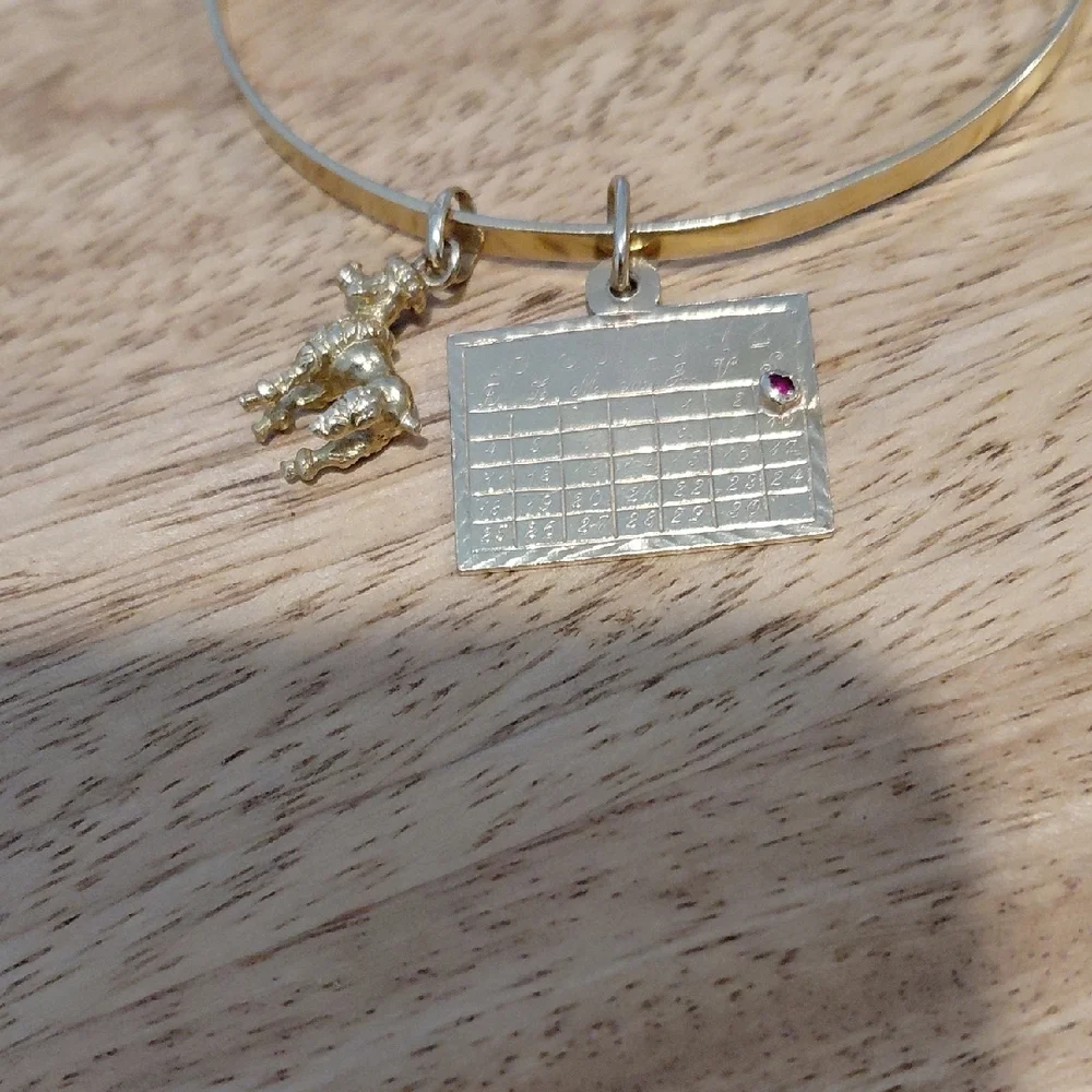 Gold (17 Grams) Women's Charm Bangle Bracelet with Calendar Tag - Picture 3 of 6